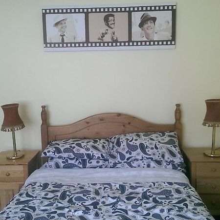 Evergreen House ยอล ภายนอก รูปภาพ